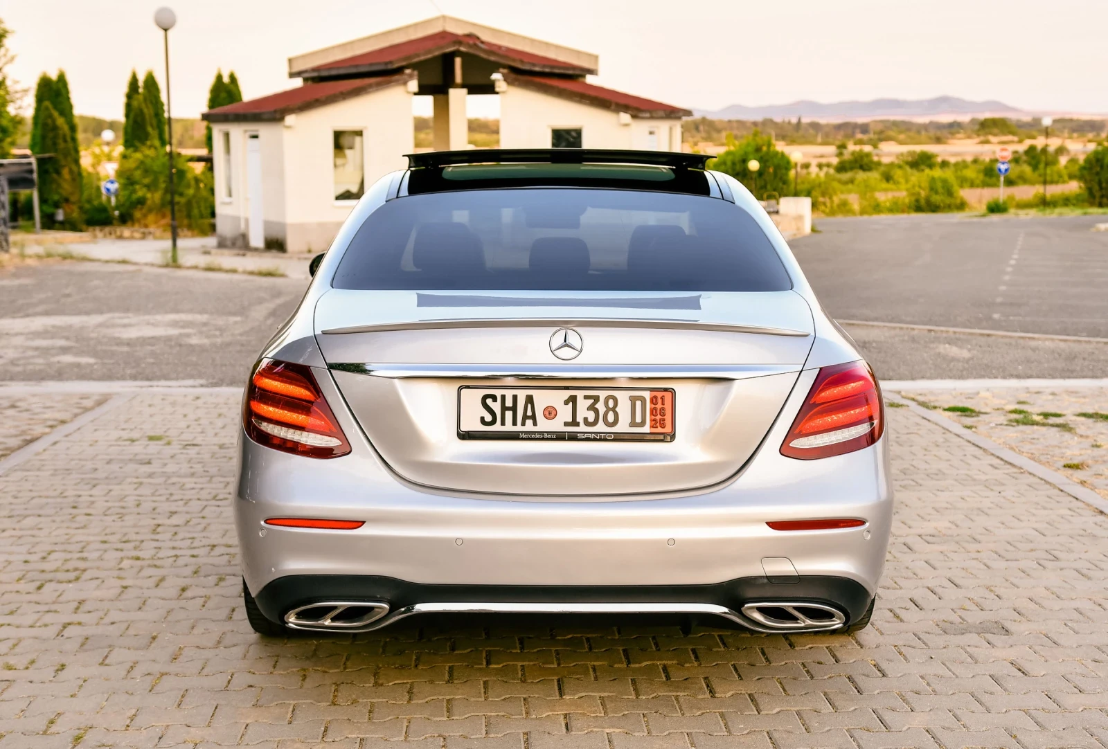 Mercedes-Benz E 220 Digital * 360 camera * Burmaster * heap * amg-line - изображение 6