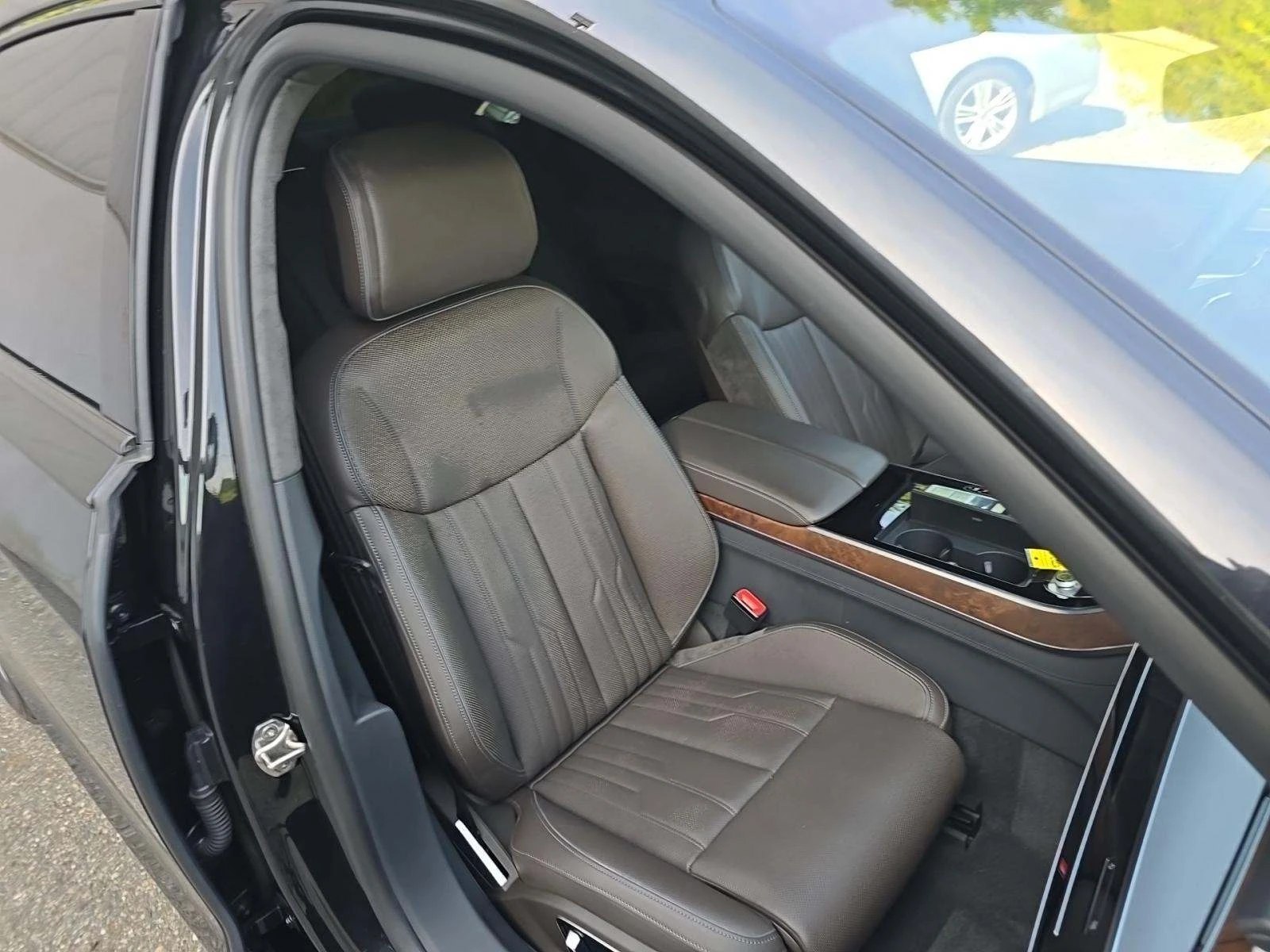 Audi A8 2021 4.0 LONG* АЛАКАНТАРА* ДИСТРОНИК* МАСАЖ* ОБДУХ - изображение 10