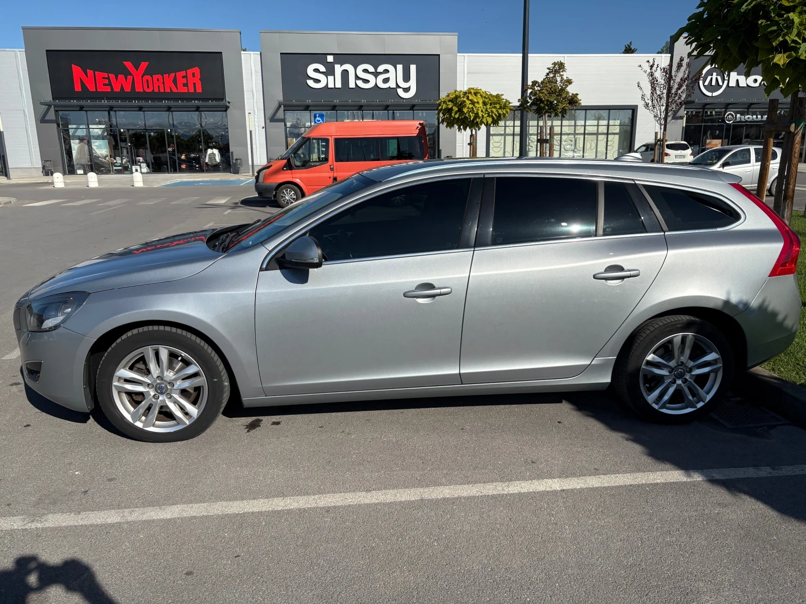 Volvo V60 D2 DrivE Summum - изображение 3