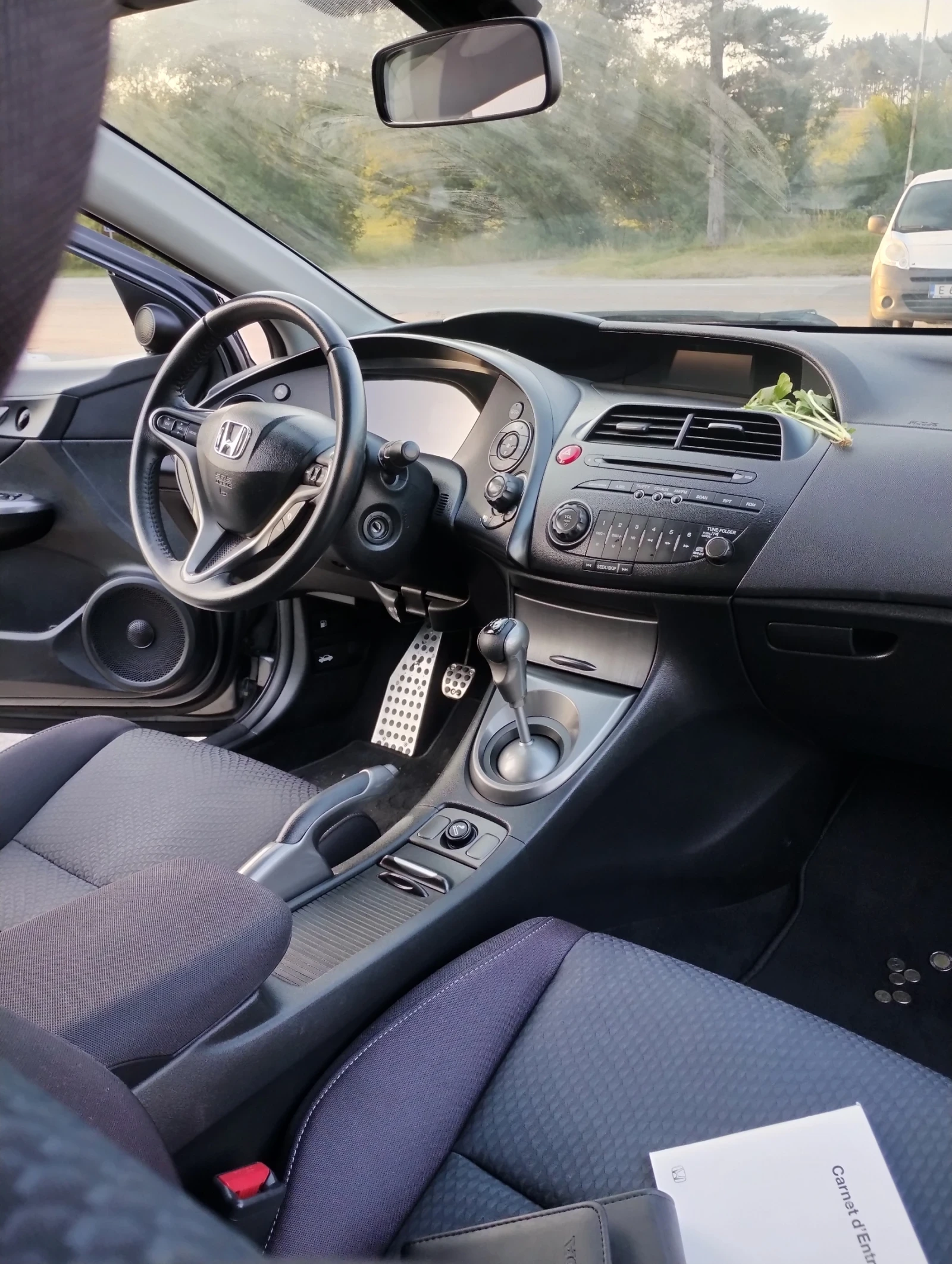 Honda Civic 1, 8vtec Facelift  - изображение 6