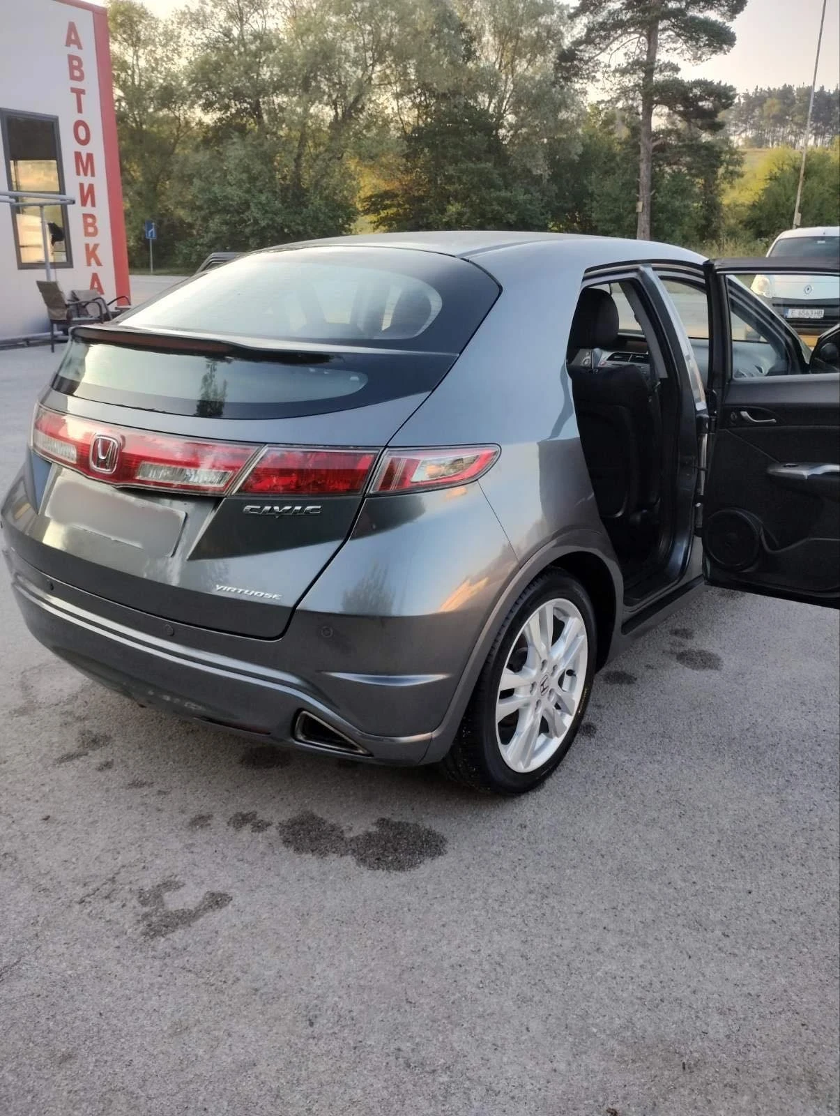 Honda Civic 1, 8vtec Facelift  - изображение 4