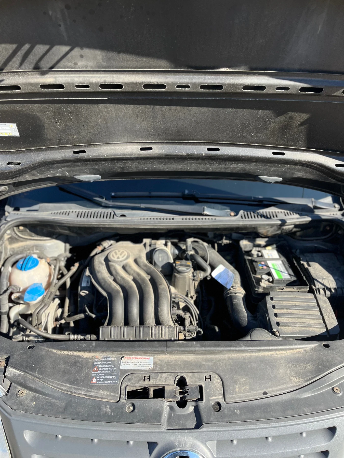 VW Caddy 2.0 бензин-метан, снимка 6 - Автомобили и джипове - 53611957