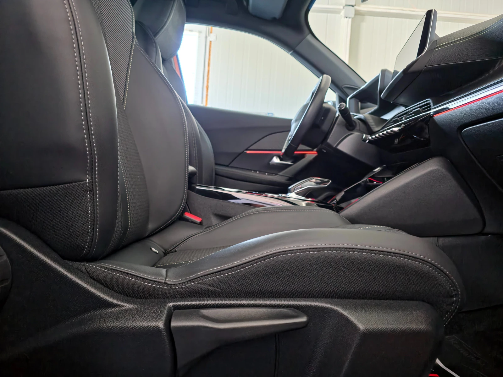 Peugeot 2008 GT ELECTRIC 136  | Mobile.bg � ����������� 9