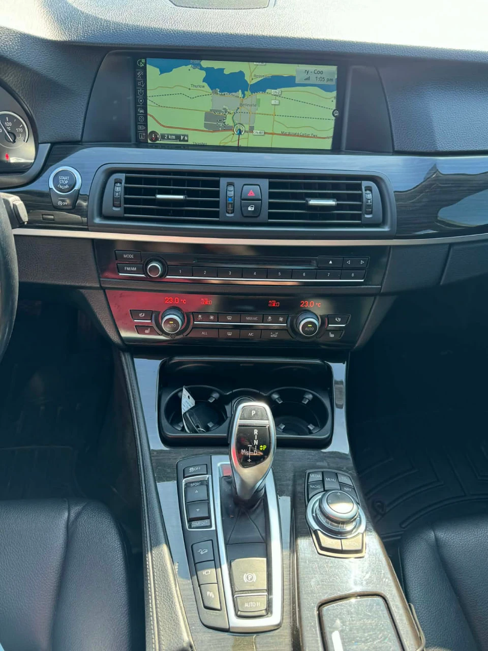 BMW 535 * 535i xDrive * CARFAX * ЦЕНА ДО БГ, снимка 11 - Автомобили и джипове - 53713384