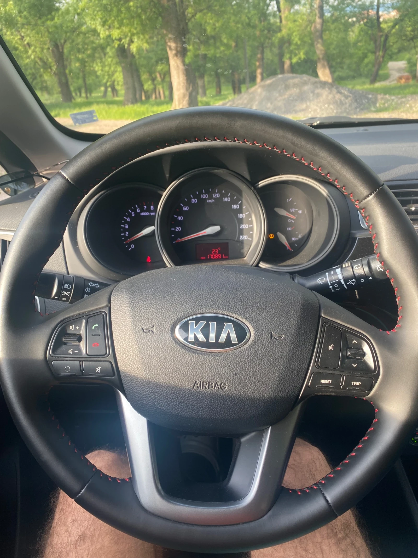 Kia Rio, снимка 8 - Автомобили и джипове - 54610447