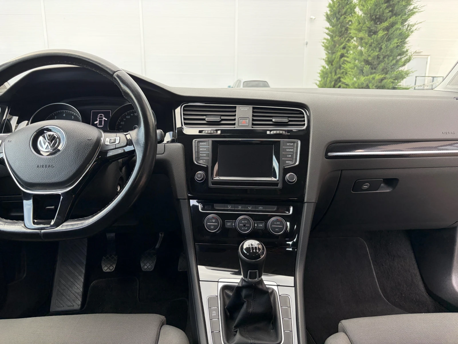 VW Golf 1.4 TSI 92000km!!!, снимка 11 - Автомобили и джипове - 54775741