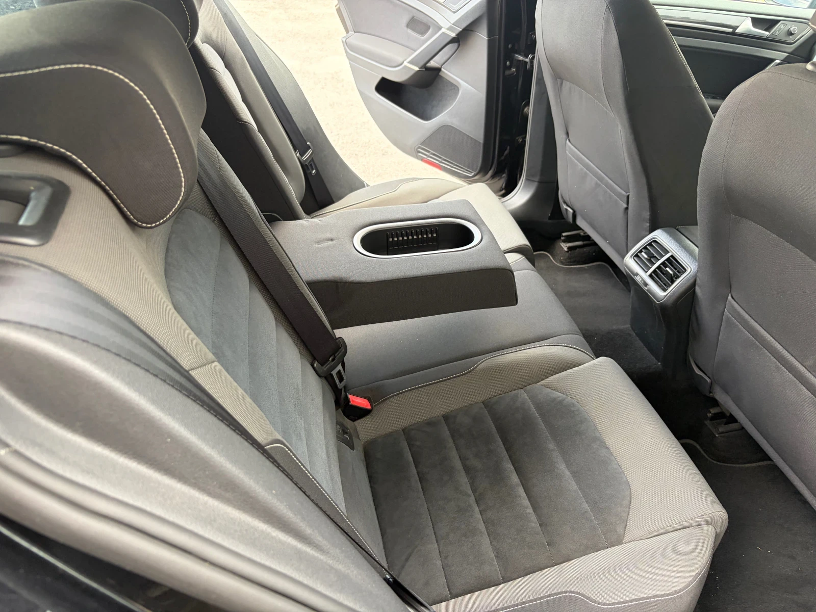 VW Golf 1.4 TSI 92000km!!!, снимка 13 - Автомобили и джипове - 54775741