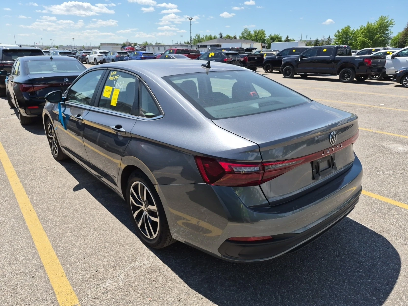 VW Jetta COMFORTLINE * * CARFAX * * АВТО КРЕДИТ * * , снимка 4 - Автомобили и джипове - 54902163