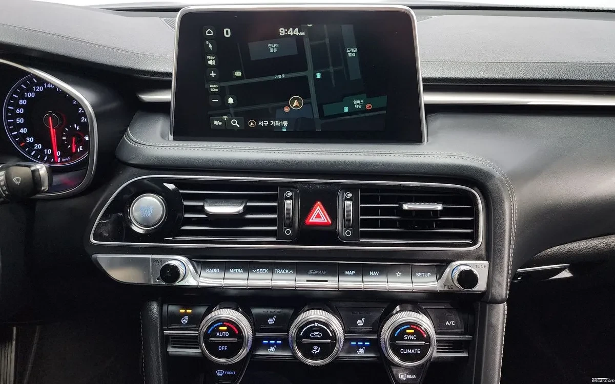 Genesis G70 2.0T #ПЪЛНО ОБОРУДBАНЕ#, снимка 11 - Автомобили и джипове - 54930450