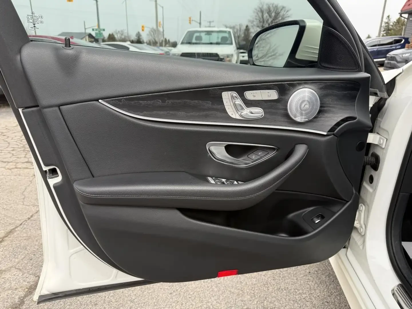 Mercedes-Benz E 350 E350, снимка 11 - Автомобили и джипове - 55055281
