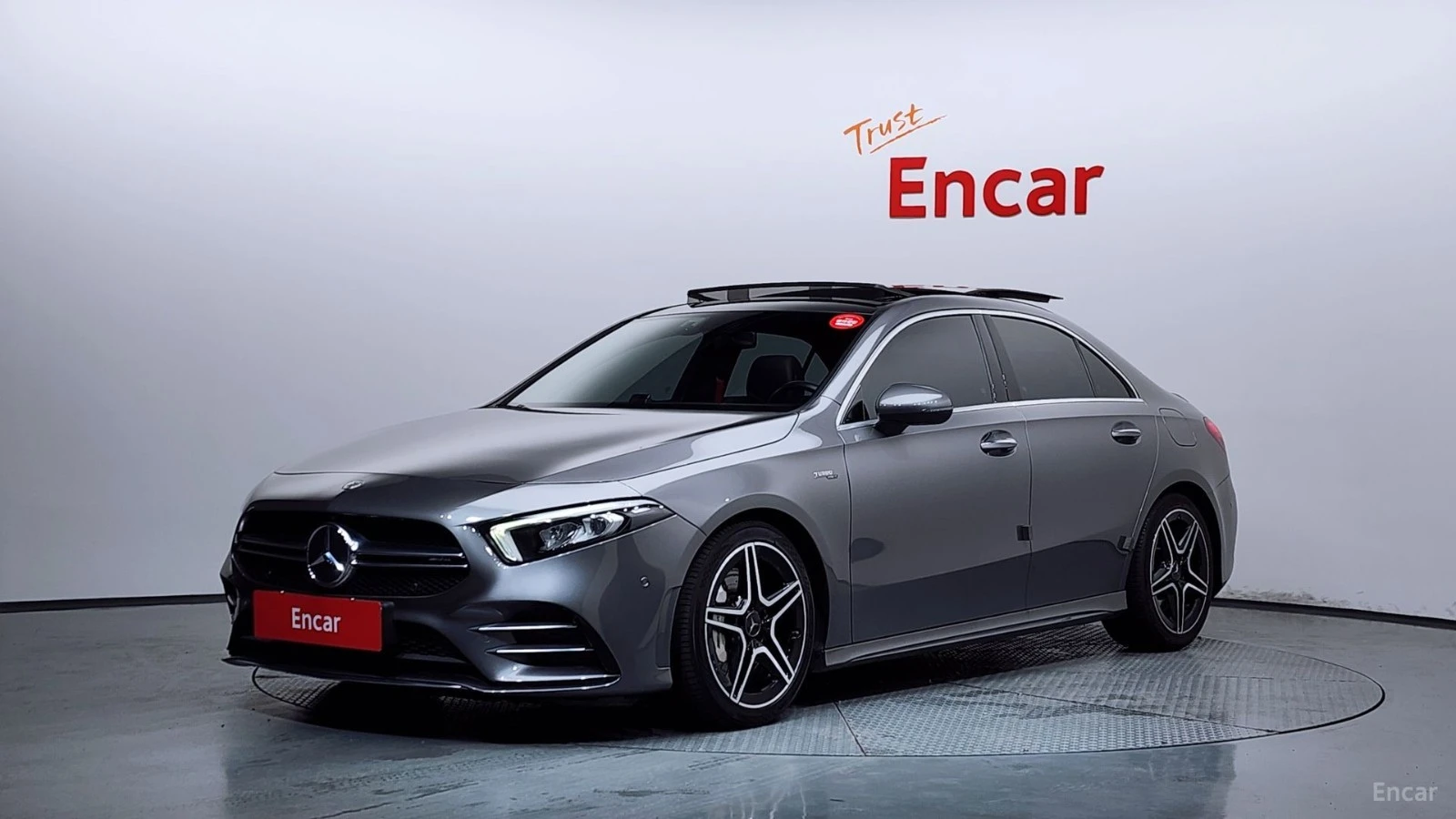 Mercedes-Benz A 35 AMG* 4MATIC* КОЖА* ПОДГРЕВ* ПАНО* КАМЕРА* 