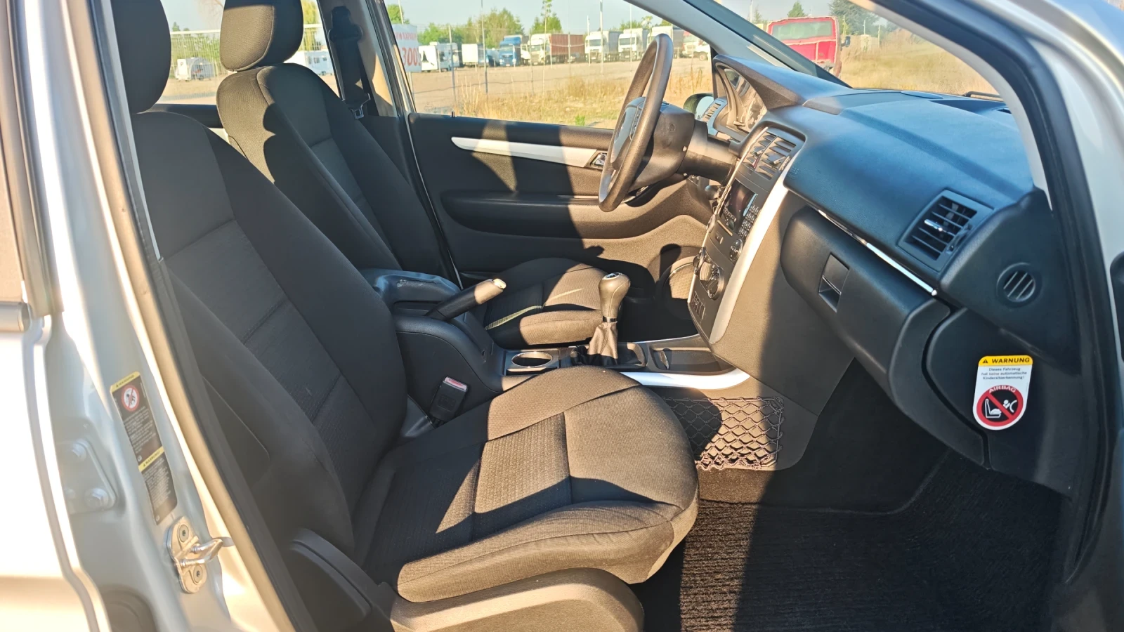 Mercedes-Benz B 180 CDI, снимка 11 - Автомобили и джипове - 55546277
