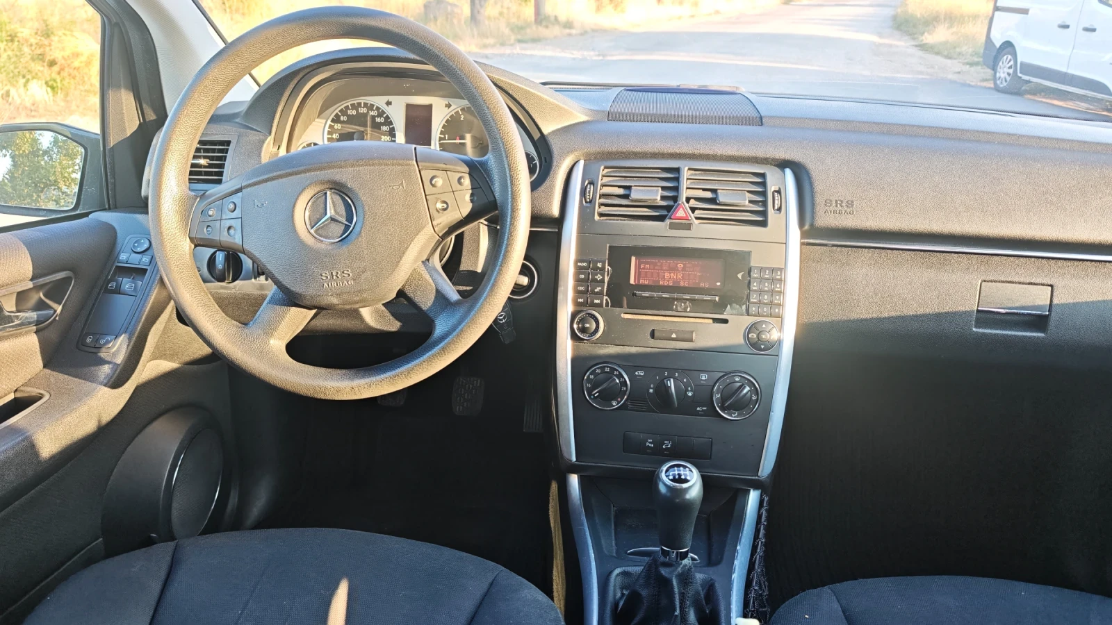 Mercedes-Benz B 180 CDI, снимка 8 - Автомобили и джипове - 55546277
