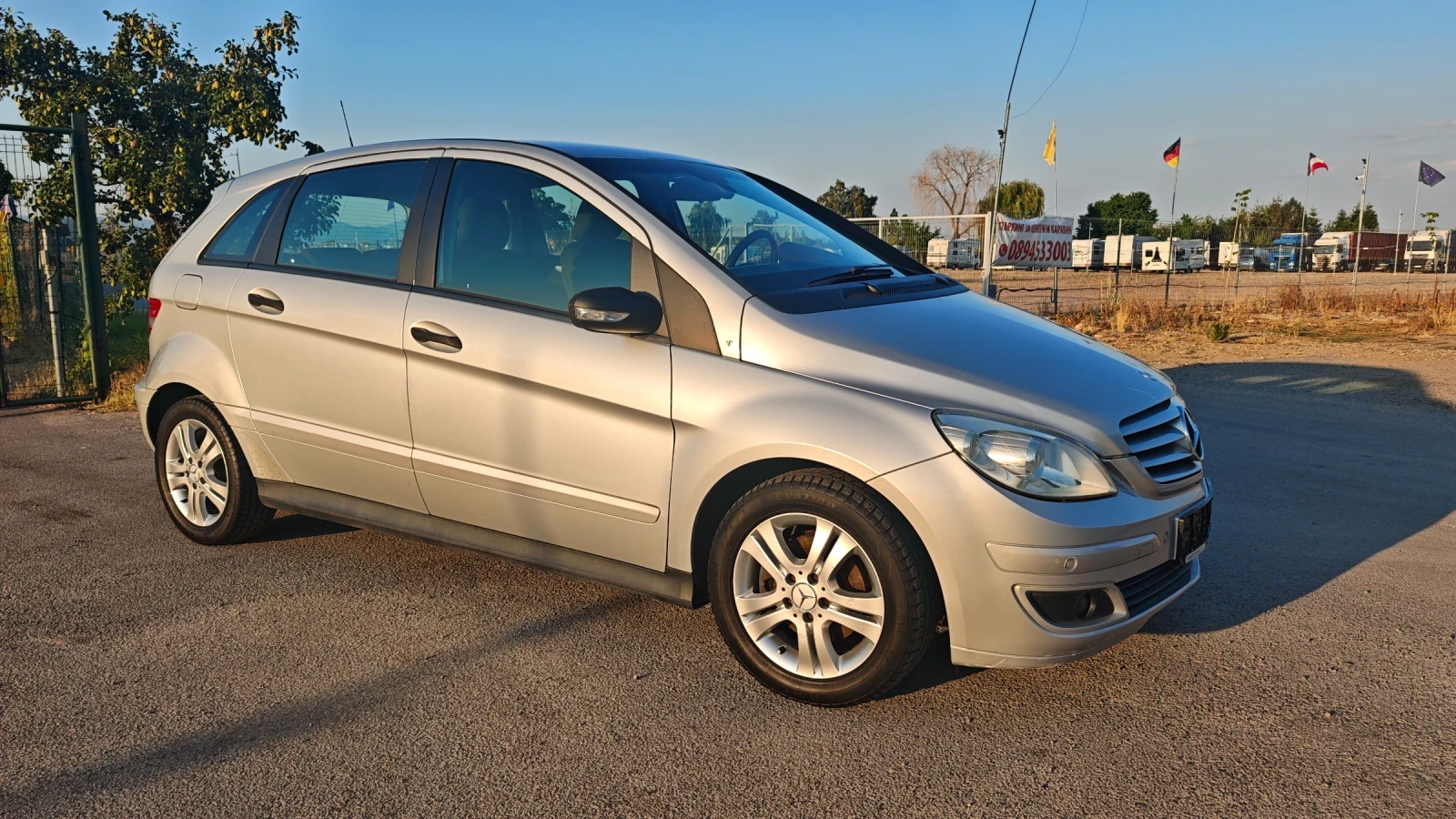 Mercedes-Benz B 180 CDI, снимка 3 - Автомобили и джипове - 55546277