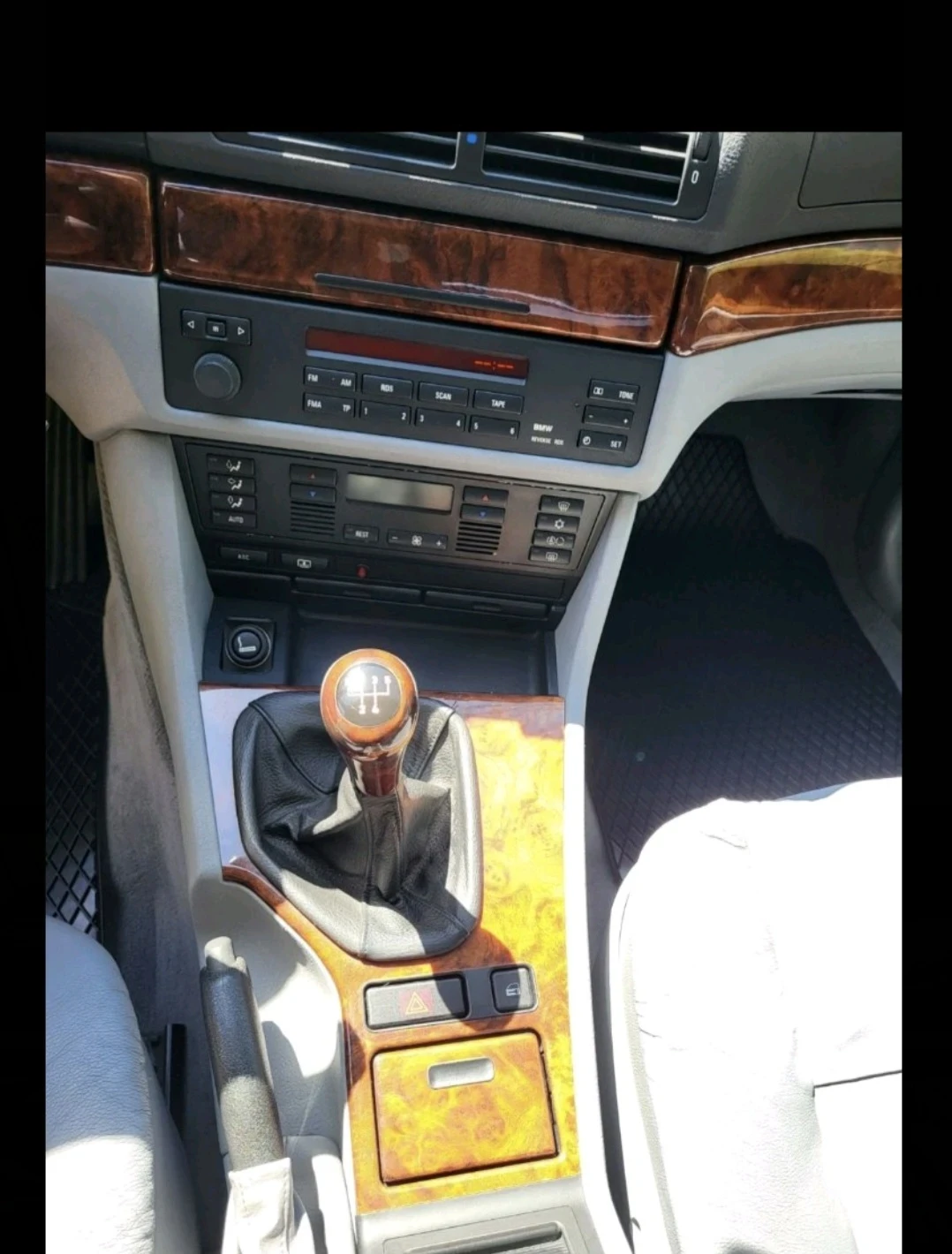 BMW 520, снимка 5 - Автомобили и джипове - 55609002