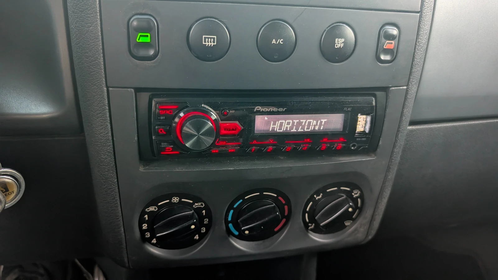 Peugeot Partner 2.0 HDI, снимка 12 - Автомобили и джипове - 55994080