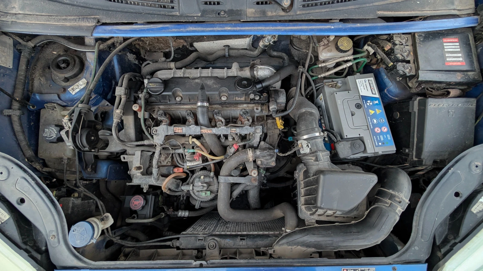 Peugeot Partner 2.0 HDI, снимка 7 - Автомобили и джипове - 55994080