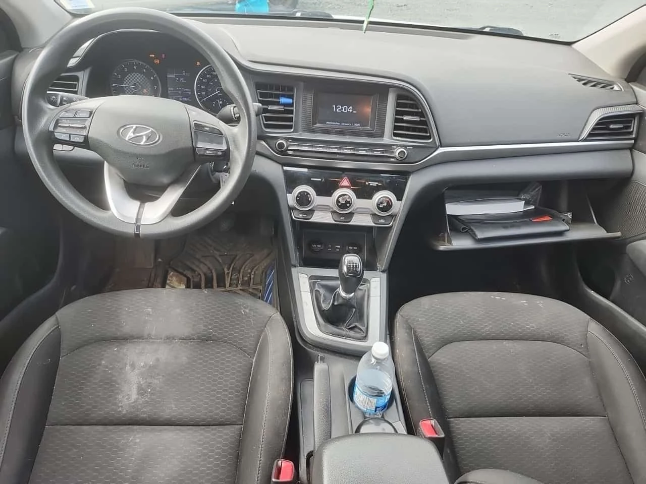 Hyundai Elantra * Manual Essential * CARFAX *  | Mobile.bg � ����������� 9