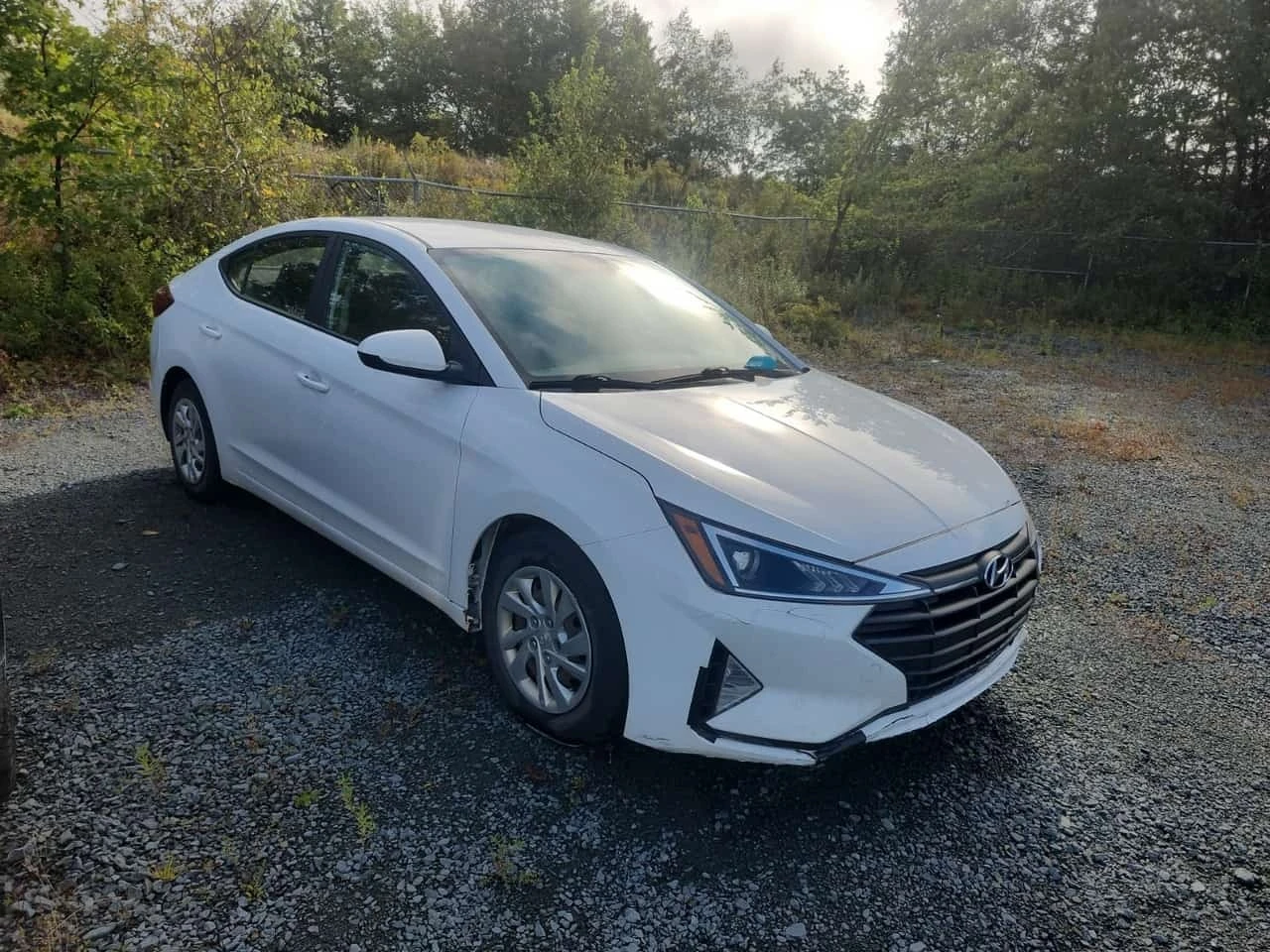 Hyundai Elantra * Manual Essential * CARFAX *  | Mobile.bg � ����������� 3