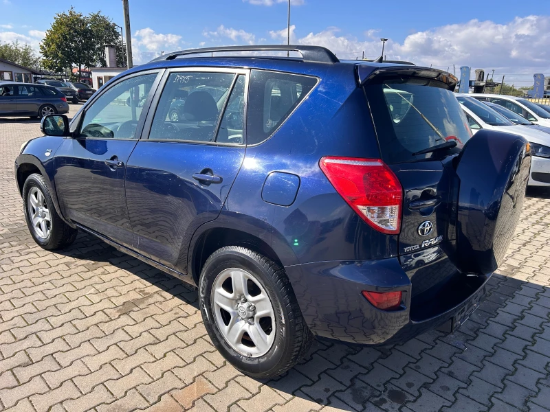 Toyota Rav4 2.2D-4D 4X4 , снимка 8 - Автомобили и джипове - 47497548