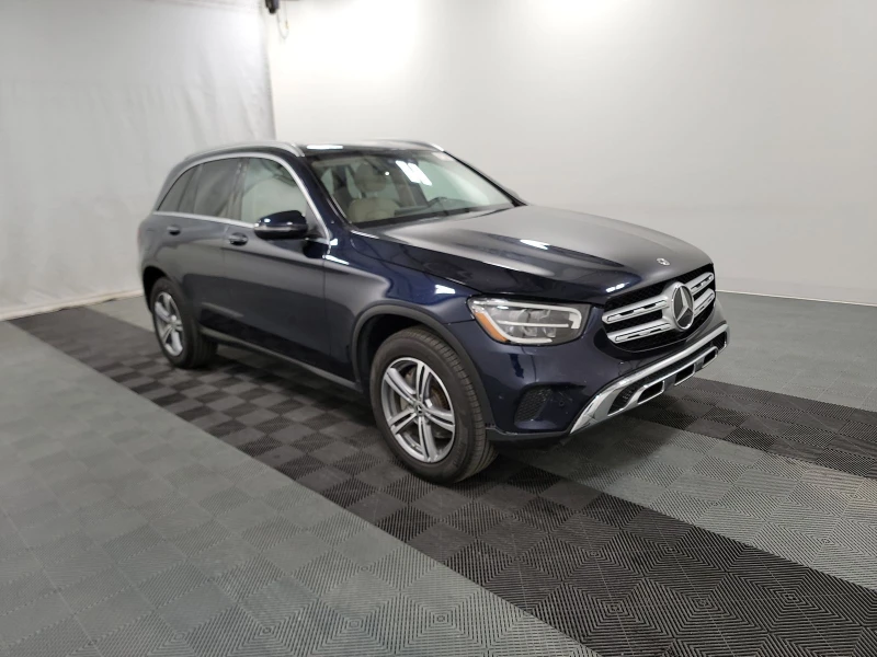 Mercedes-Benz GLC 300 4MATIC/DIGITAL/BURMESTER/PANO, снимка 3 - Автомобили и джипове - 49506045