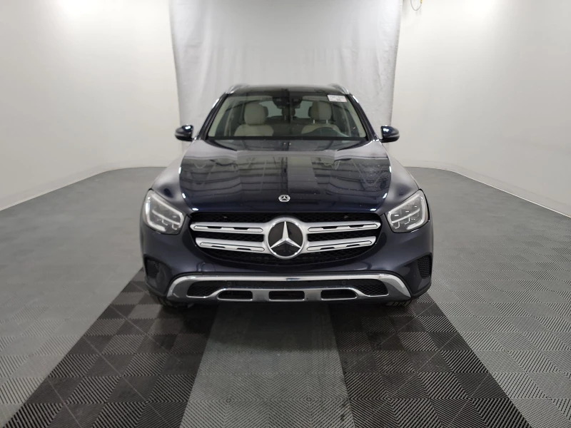 Mercedes-Benz GLC 300 4MATIC/DIGITAL/BURMESTER/PANO, снимка 2 - Автомобили и джипове - 49506045