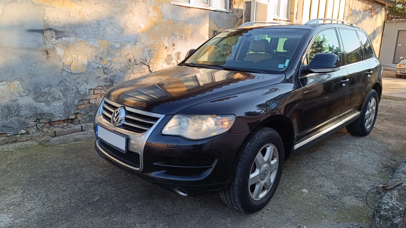VW Touareg V6 3.0 TDI, снимка 4 - Автомобили и джипове - 52200877