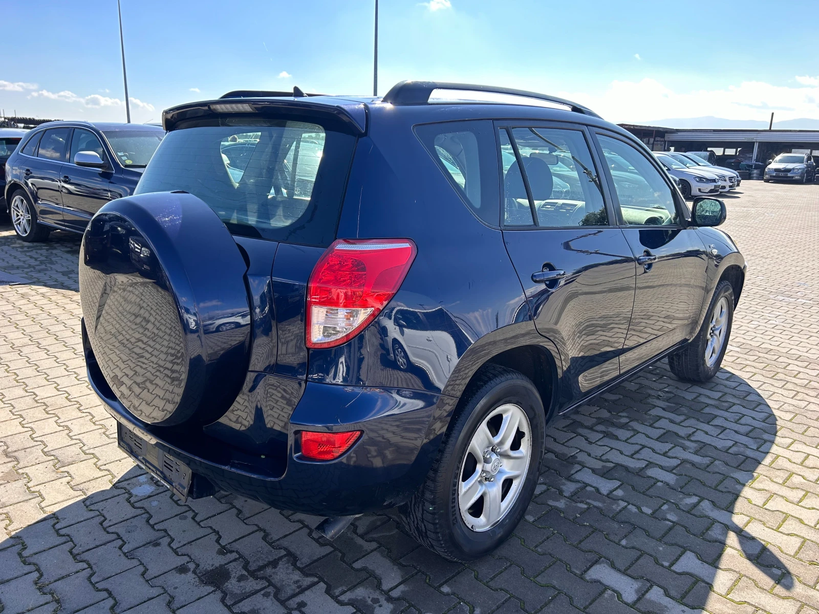 Toyota Rav4 2.2D-4D 4X4 ЛИЗИНГ - изображение 6