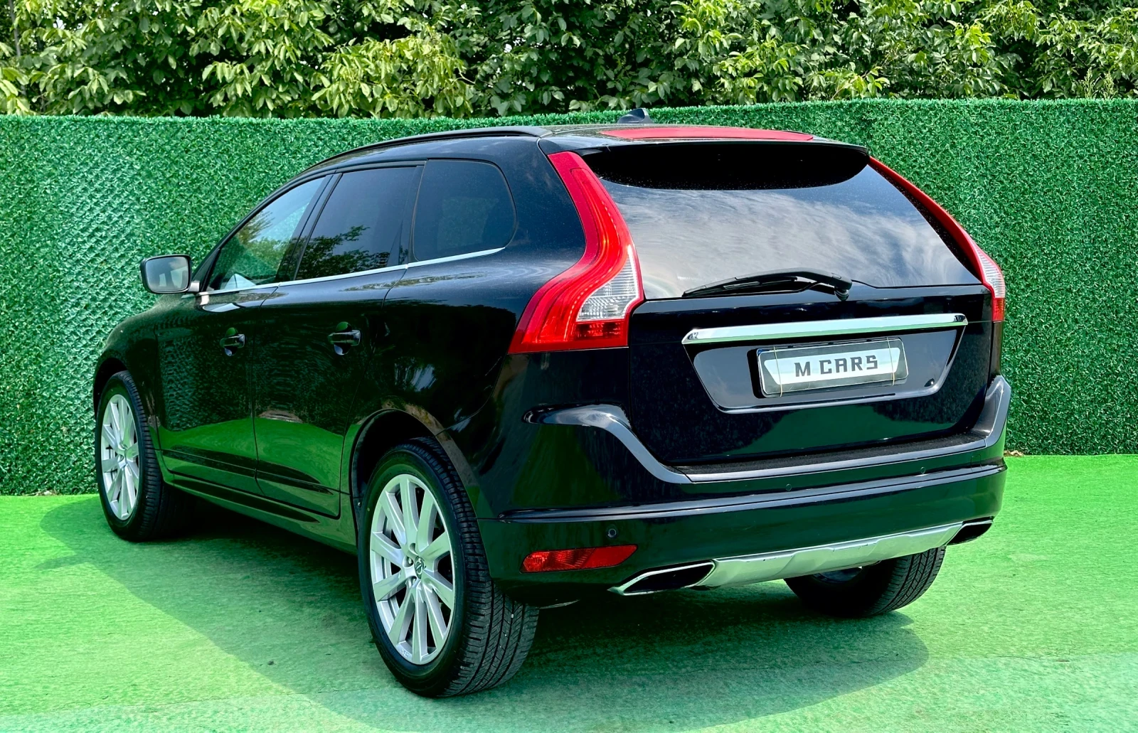 Volvo XC60 AUTOMATIC 2.0  180 ks - изображение 5