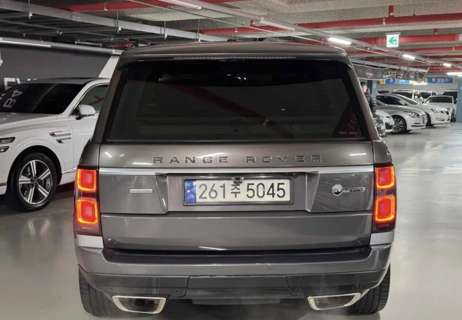 Land Rover Range rover FACELIFT RETROFIT/SV AUTOBIOGRAPHY/360/МАСАЖ/ОБДУХ, снимка 4 - Автомобили и джипове - 54135972