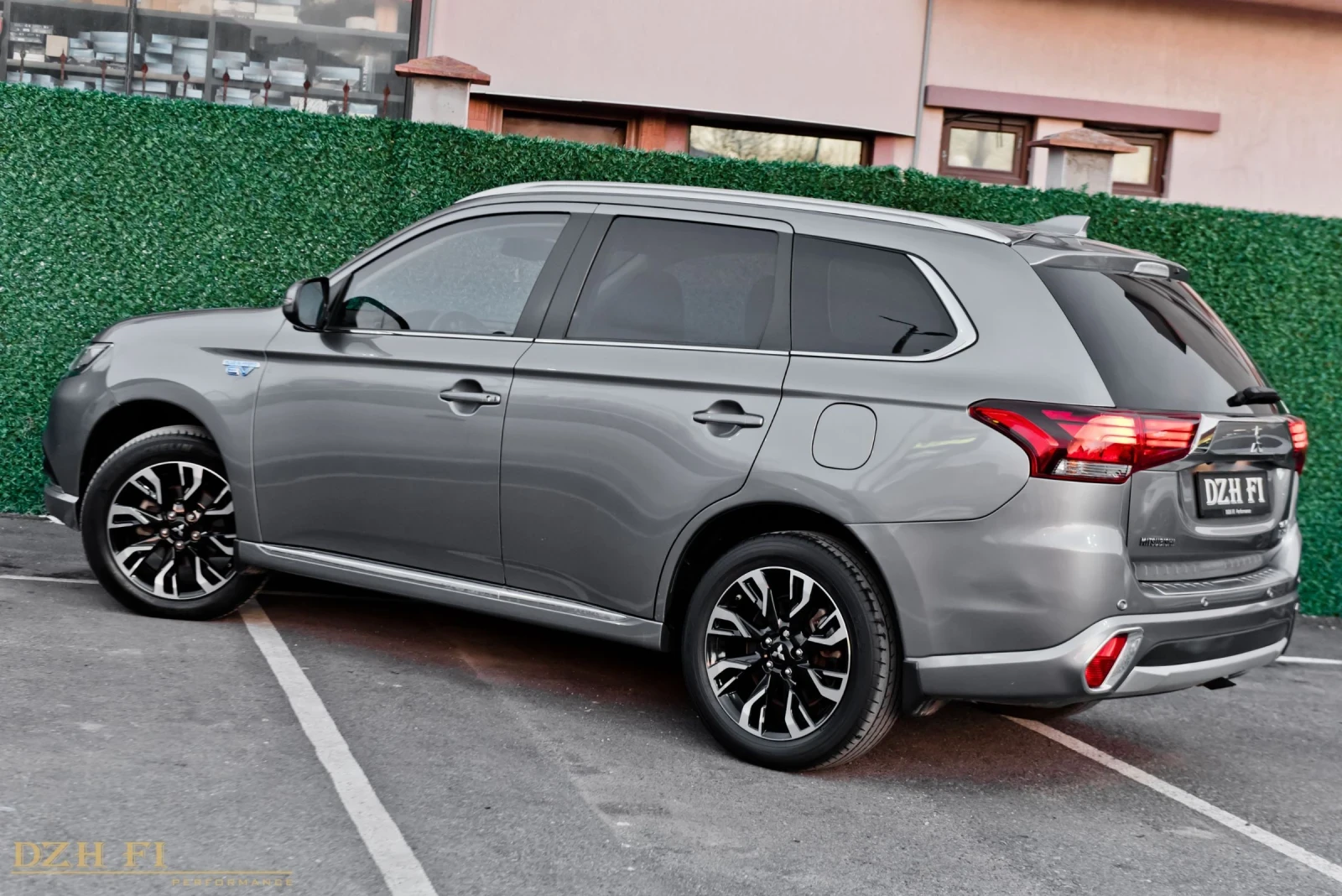 Mitsubishi Outlander 2.0 plug- in hybrid | Mobile.bg � ����������� 5