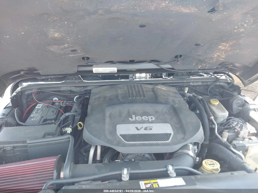 Jeep Wrangler 3.6l Unlimited Sahara, снимка 9 - Автомобили и джипове - 54383742