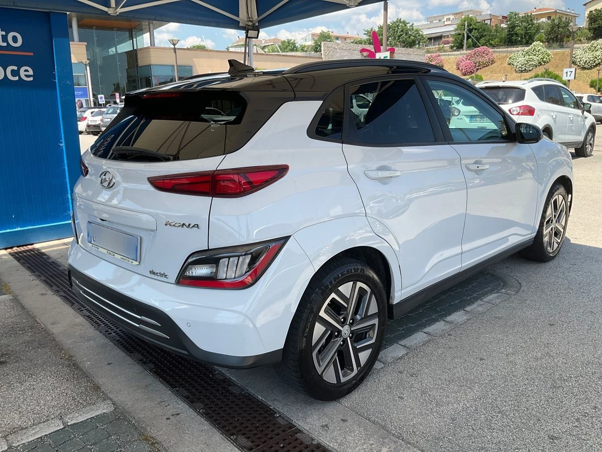 Hyundai Kona ОЧАКВАН ВНОС/ДАНЪЧЕН КРЕДИТ/СМЯНА НА ЦВЯТ 1000евро, снимка 13 - Автомобили и джипове - 55098987