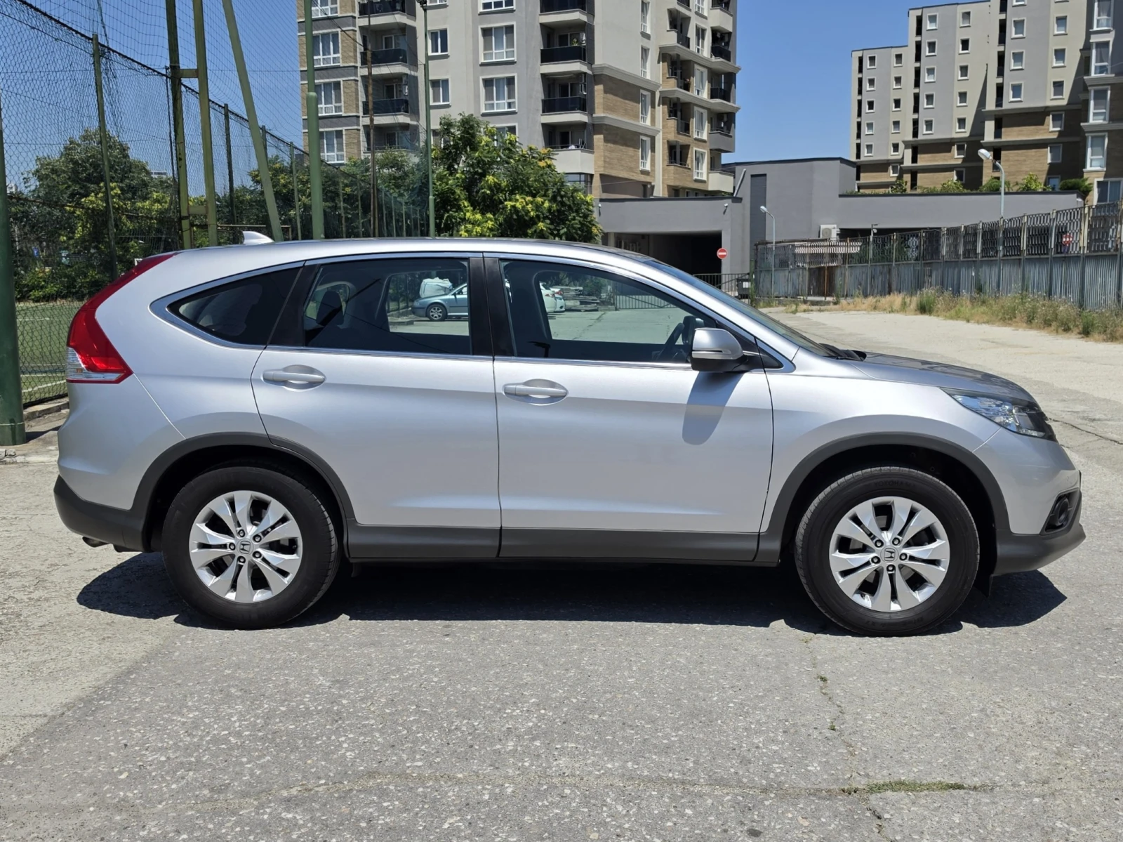 Honda Cr-v 2.0i Пълна история в ХОНДА, обслужен преди 200км, снимка 3 - Автомобили и джипове - 55248732