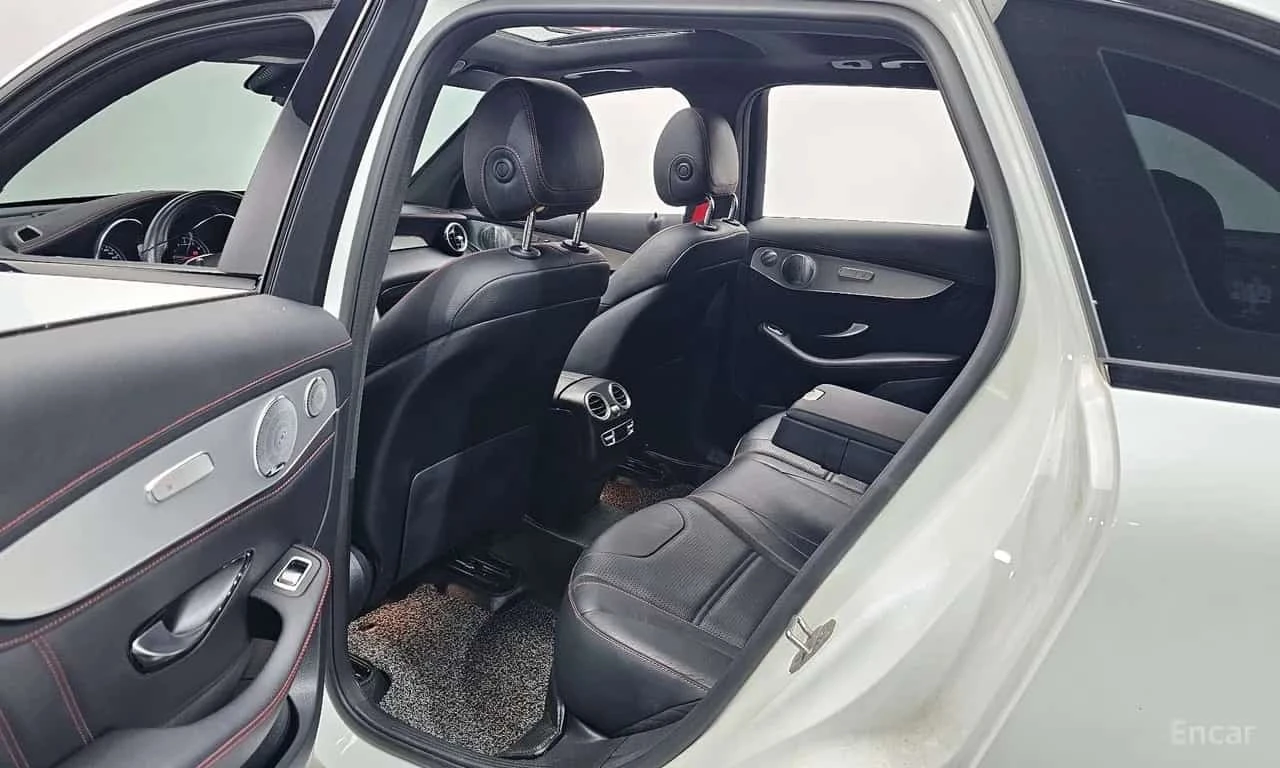 Mercedes-Benz GLC 43 AMG 4MATIC/ХЕДЪП/ПОДГРЕВ/ПАНОРАМА/ПАМЕТ/, снимка 11 - Автомобили и джипове - 56272957