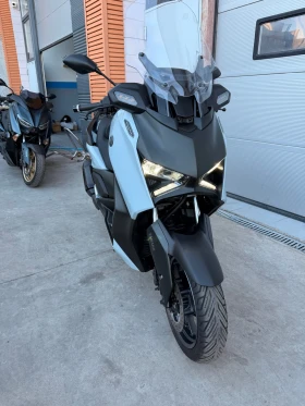 Yamaha X-max TechMax+ 2026, снимка 12