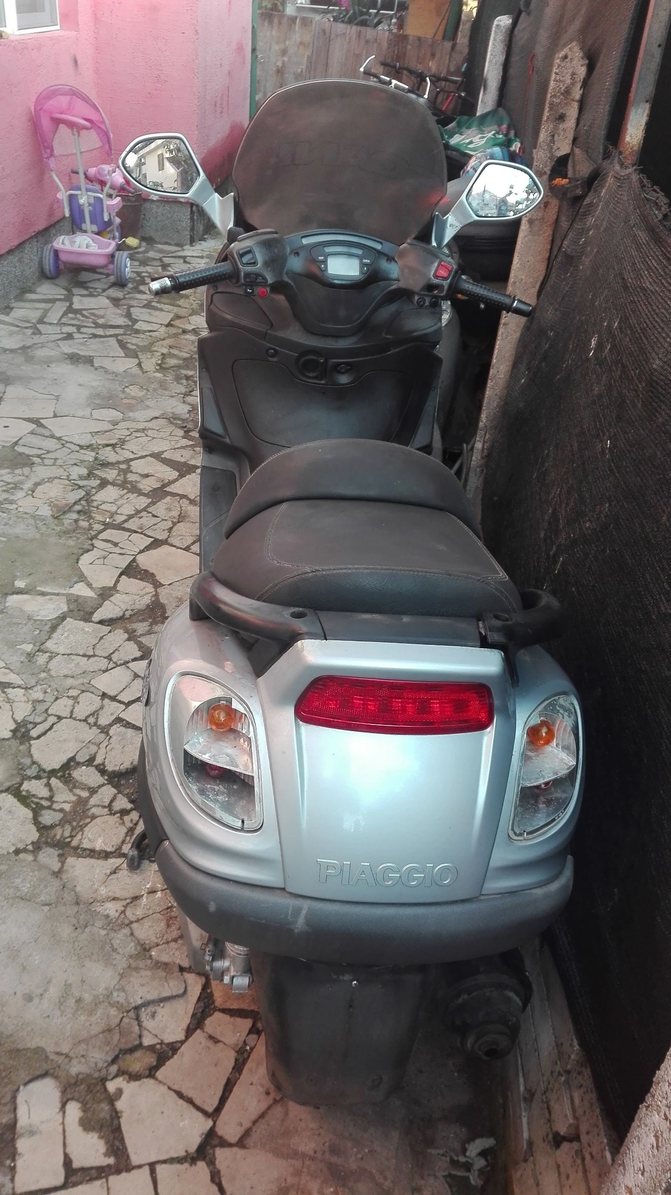 Piaggio X9  - изображение 2