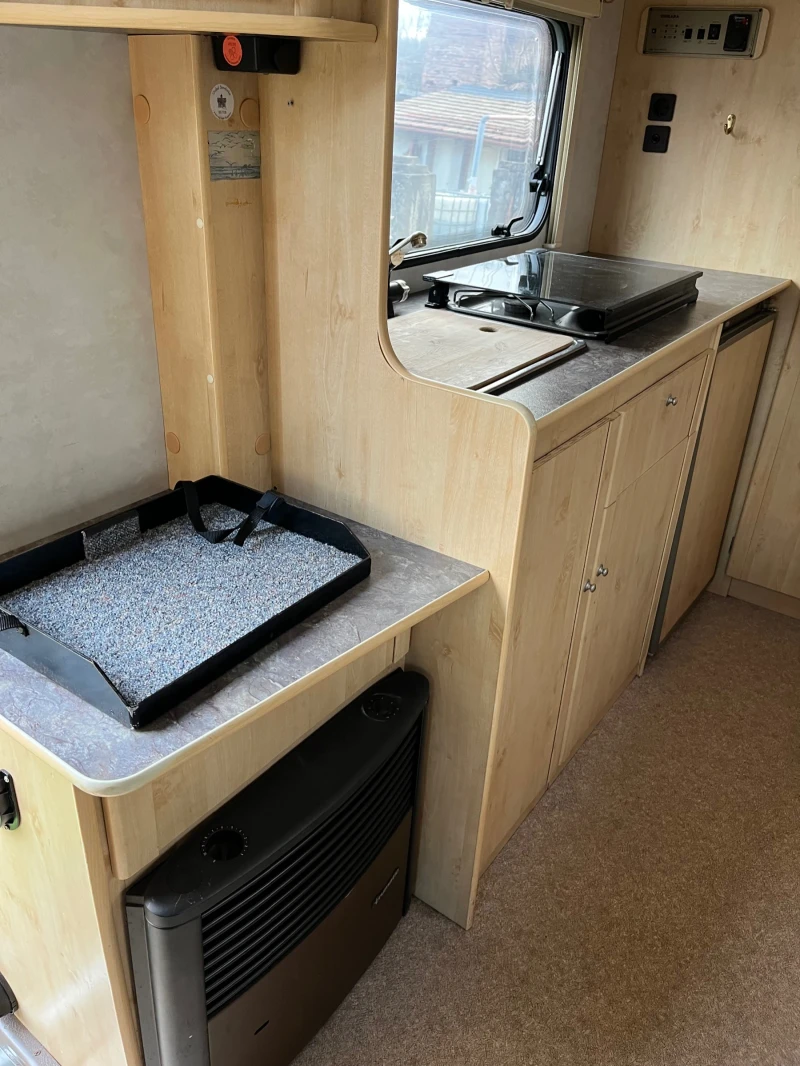 Кемпер Други, снимка 7 - Каравани и кемпери - 52634574