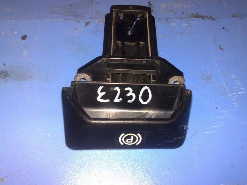 Дръжка ръчна спирачка за Мерцедес Е230 98г.