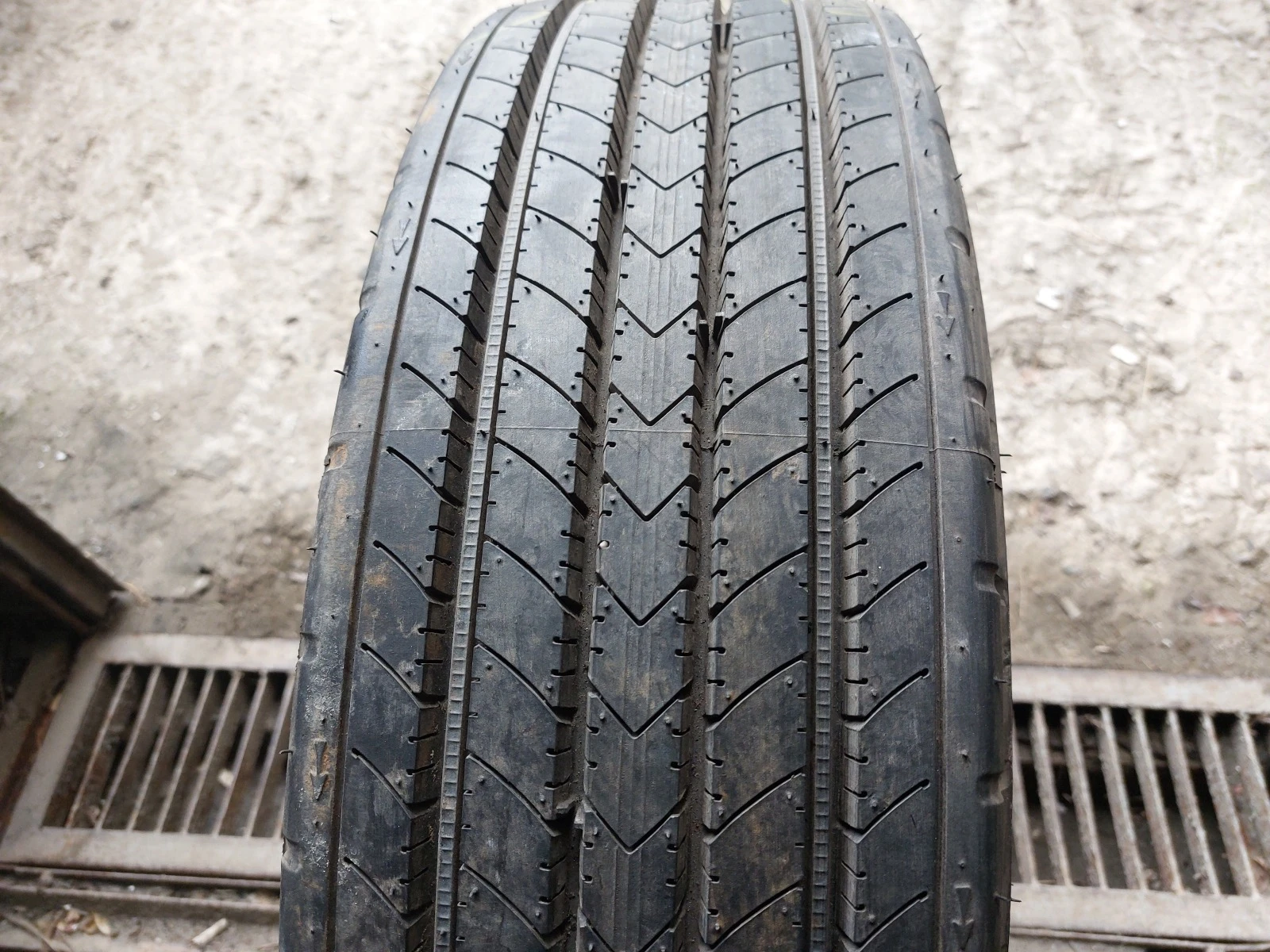 ���� 215/75R17.5 | Mobile.bg � ����������� 2