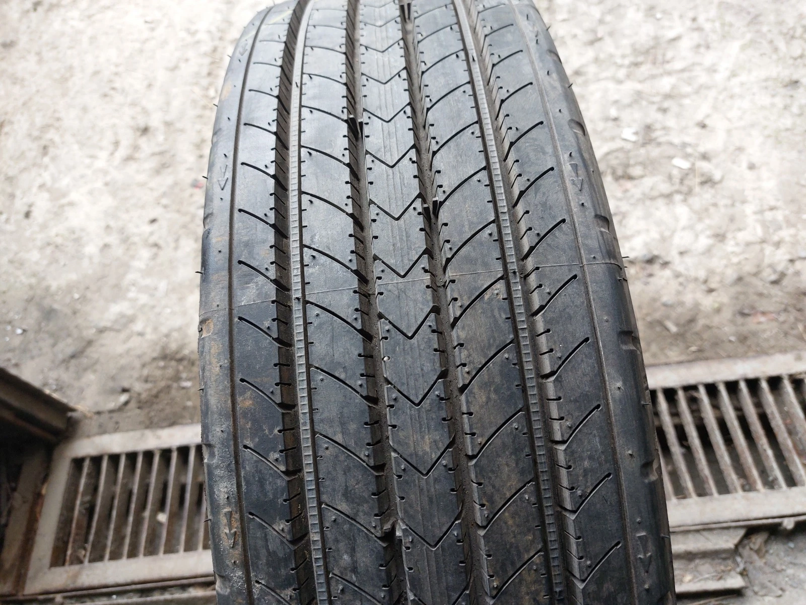 ���� 215/75R17.5 | Mobile.bg � ����������� 1