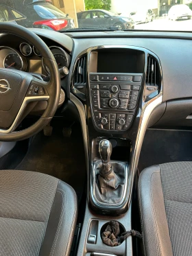 Opel Astra 1.4 turbo, gaz, klima, kasko, снимка 12