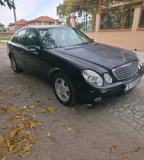 Mercedes-Benz E 220, снимка 11