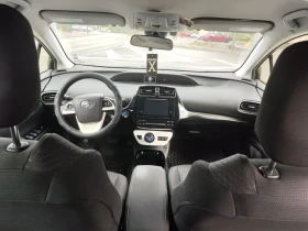 Toyota Prius Plug In, 5 местна, снимка 11