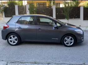 Обява за продажба на Toyota Auris 2.0 D4D ~11 888 лв. - изображение 2