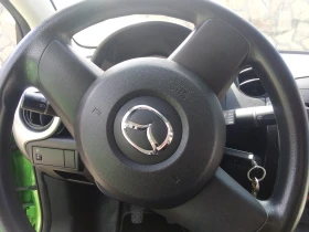 Mazda 2 - 3300 € / 6454.24 лв. - 70909121 11