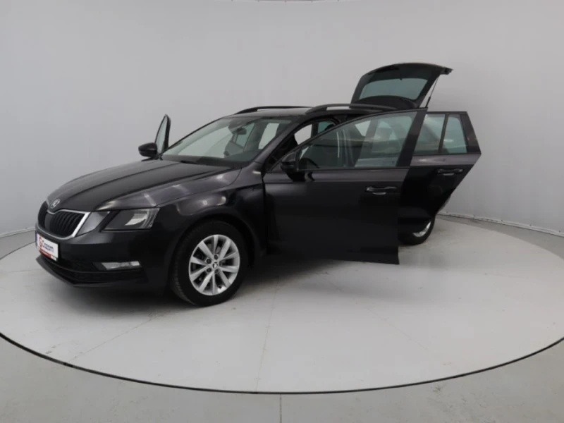 Skoda Octavia 1.0 TSI, снимка 9 - Автомобили и джипове - 46561778