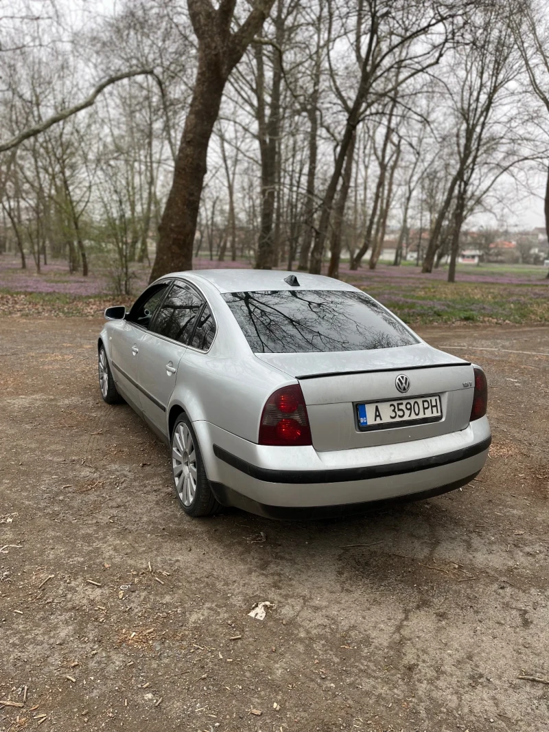 VW Passat 1.8T, снимка 2 - Автомобили и джипове - 49548749