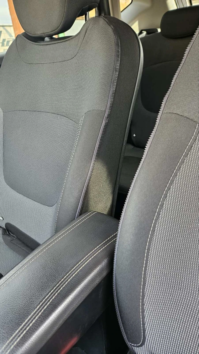 Renault Captur, снимка 4 - Автомобили и джипове - 52561551