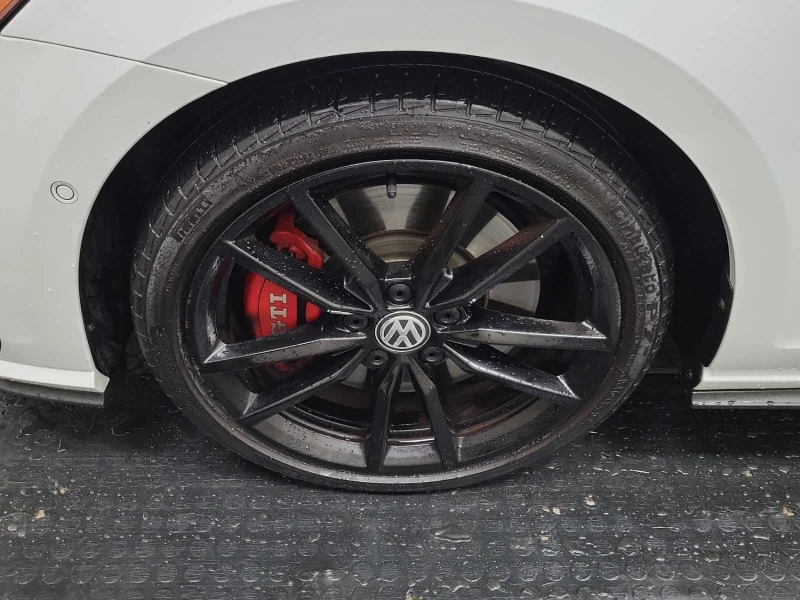 VW Golf * GTI* CARFAX * БЕЗ ПЪРВОНАЧАЛНА ВНОСКА, снимка 11 - Автомобили и джипове - 52645605